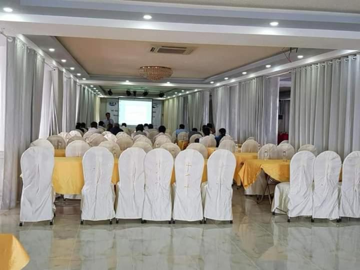 Khách Sạn Long Tỵ Cà Mau Exterior foto