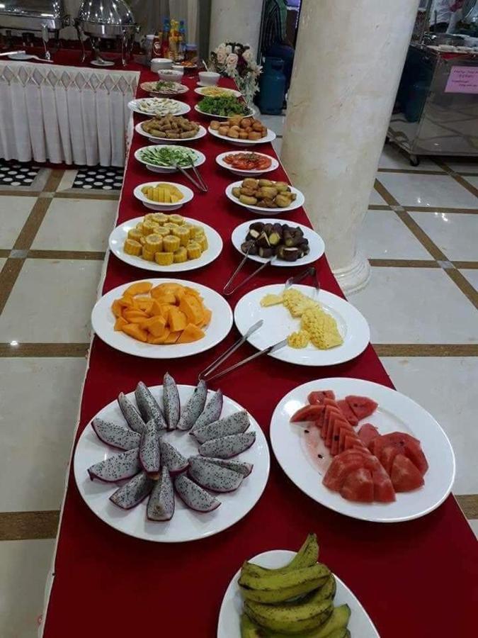 Khách Sạn Long Tỵ Cà Mau Exterior foto
