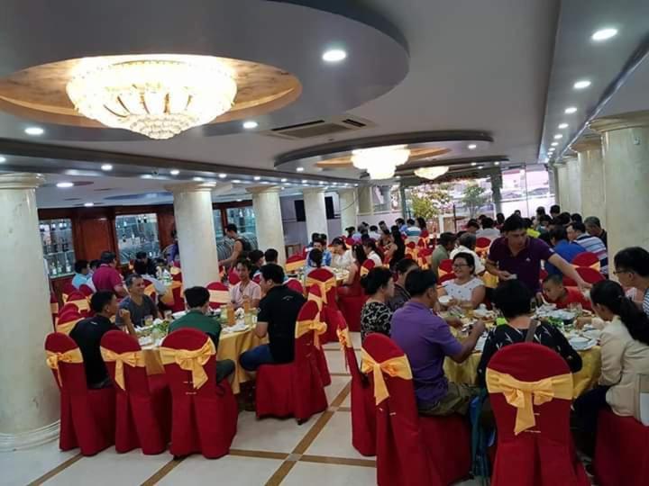 Khách Sạn Long Tỵ Cà Mau Exterior foto
